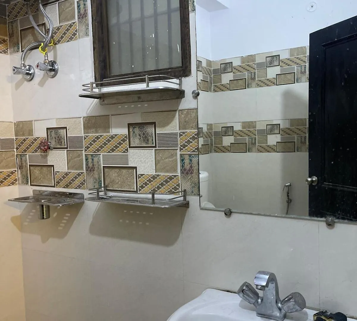Kayra Gurudham Apartamento Varanasi Índia